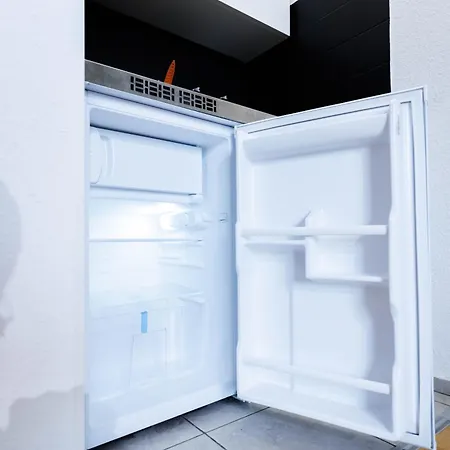 Apartmenthaus - *