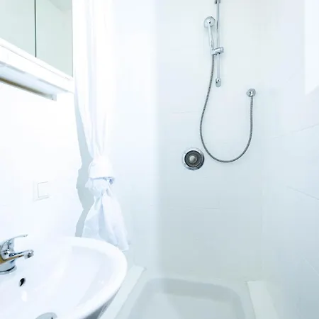 Апартаменты Apartmenthaus - *